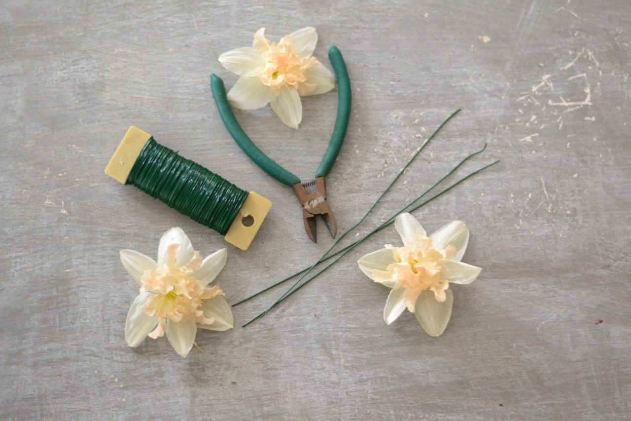 Tools of the trade: 7 essential farmer-florist tools to snip, chop, prune  and lop - Floret Flowers