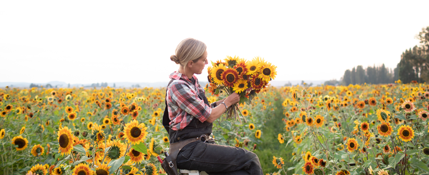 Sunflower Cutting Board - The Old Farmer's Store